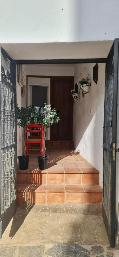 Cheerful One Bedroom Townhouse With Patio Archez Luaran gambar