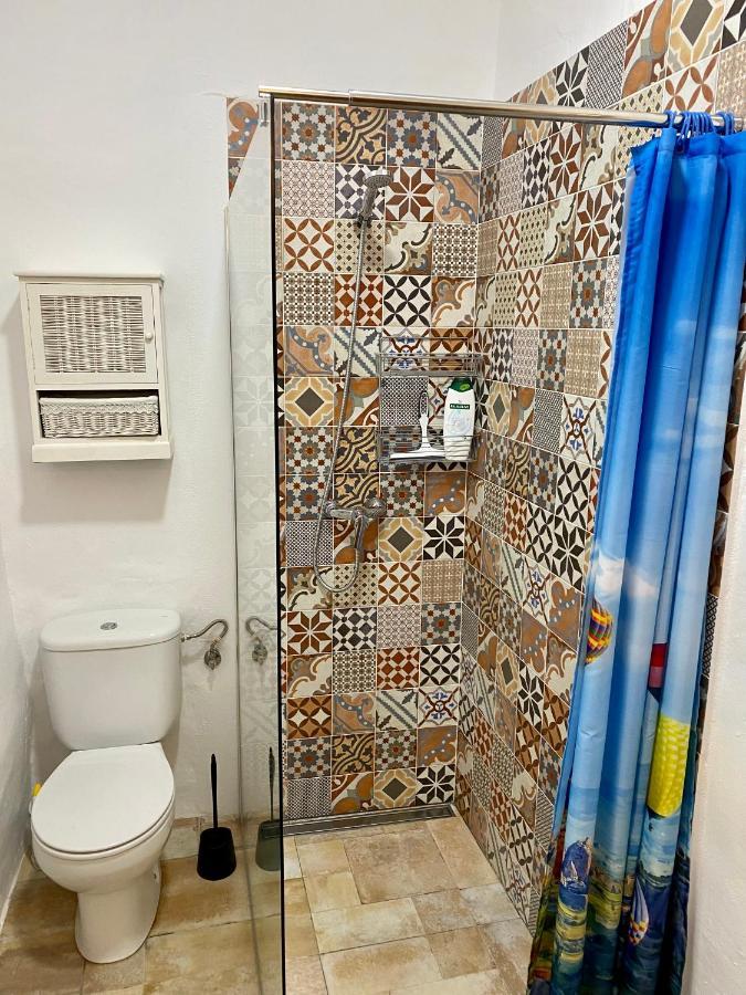 Cheerful One Bedroom Townhouse With Patio Archez Luaran gambar