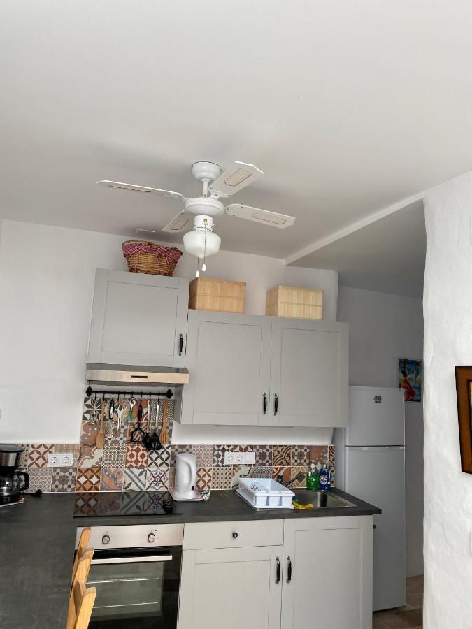 Cheerful One Bedroom Townhouse With Patio Archez Luaran gambar