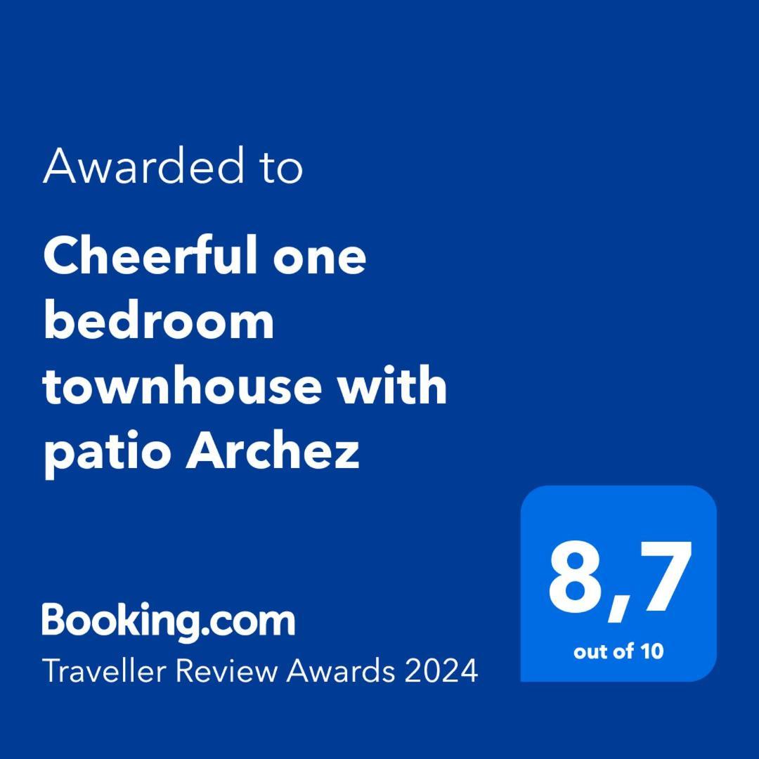 Cheerful One Bedroom Townhouse With Patio Archez Luaran gambar